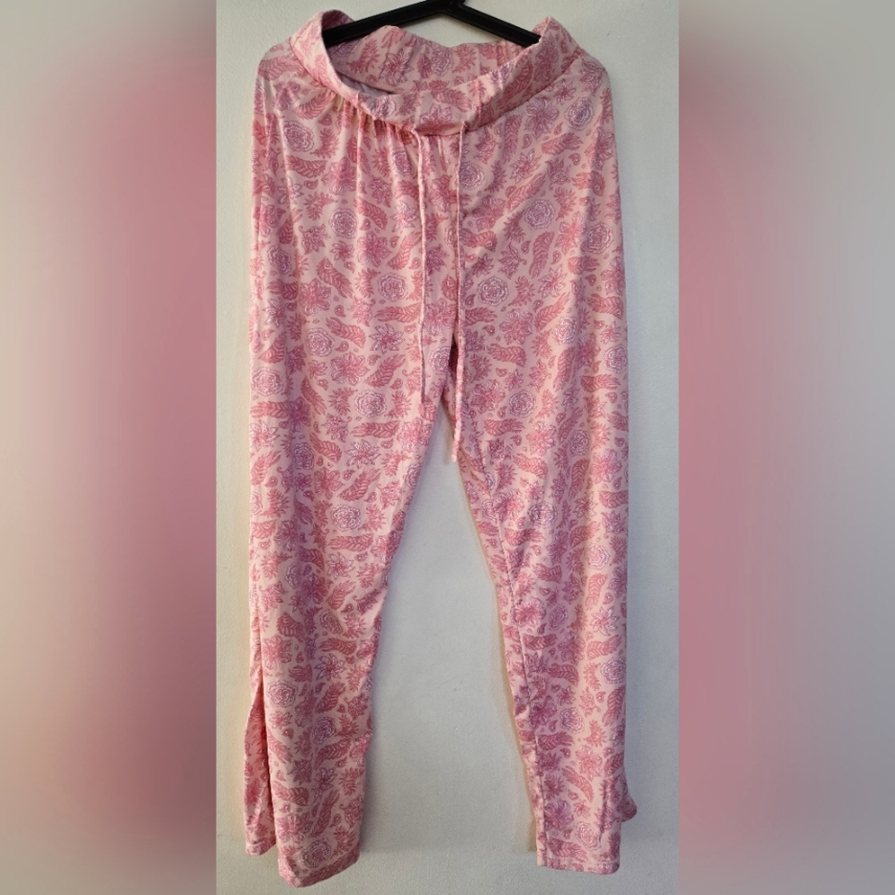 🩷 pink pajama large